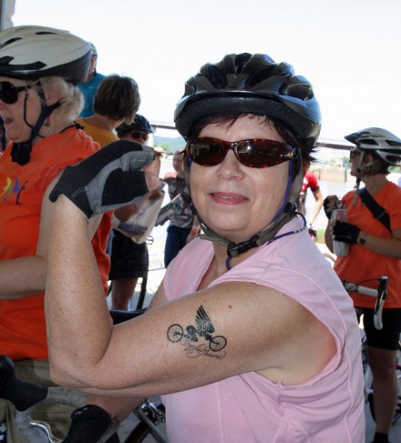 Tattoo De Ann sporting the cool tat.