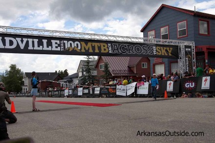 LT100C_0849 The line awaits.