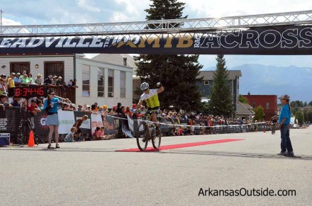 LT100J_0632 Ben Stone crossing the line.