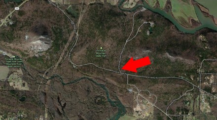 As rude as this may seem, the new trailhead is being pointed at.