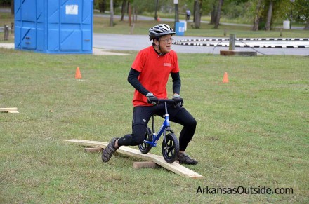 2012-10-06_1518 Cliff Li working the skinny.