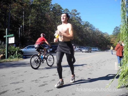 2012-10-27_0035 Heading for transition to the bike.