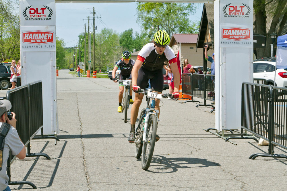 The sprint finish. (photo by Bob Ocken)