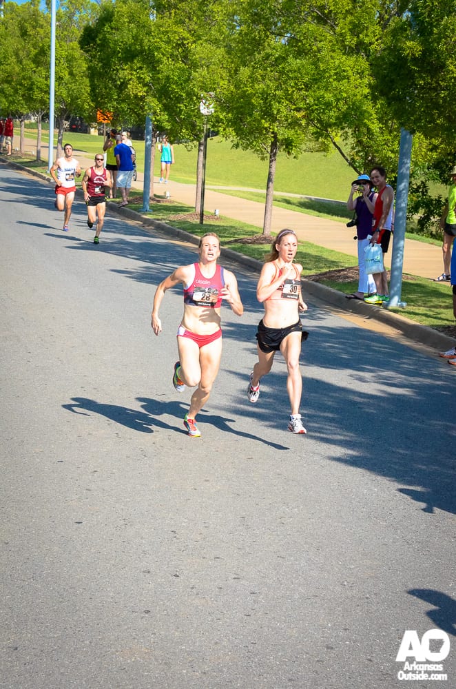 Christy Cazzola and Lauren Paquette sprint it out.