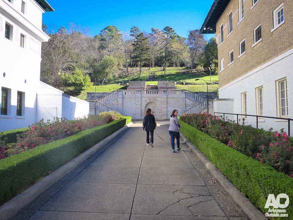 The short walk between the bathhouses takes you to the more natural part of the park.
