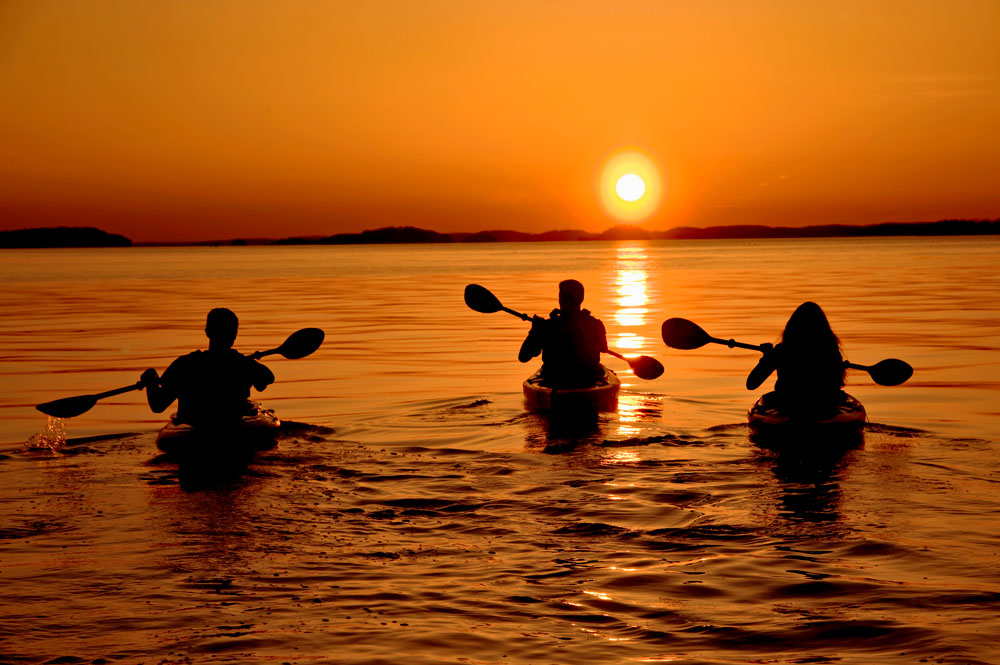 Kayaking on Lake Ouachita near Lake Ouachita State Park